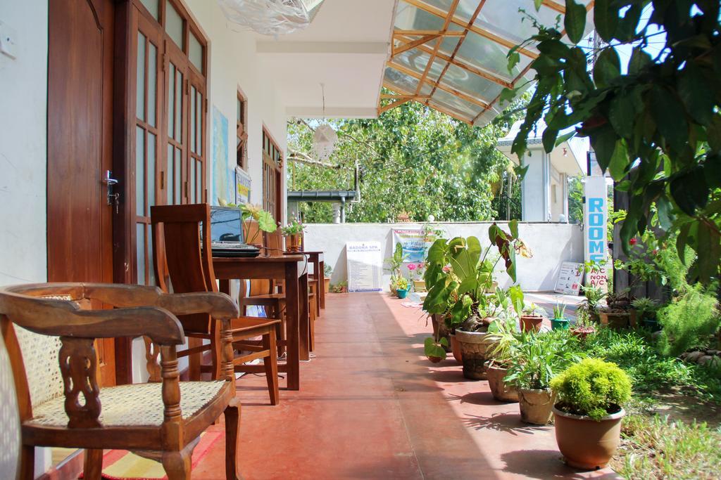 Pearl Resort Mirissa Extérieur photo